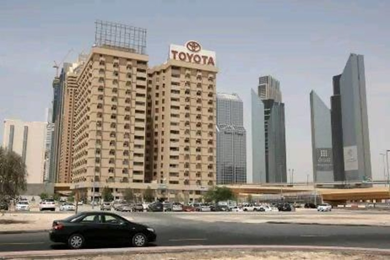 Dubai's Toyota Building Demolition: What You Need to Know
